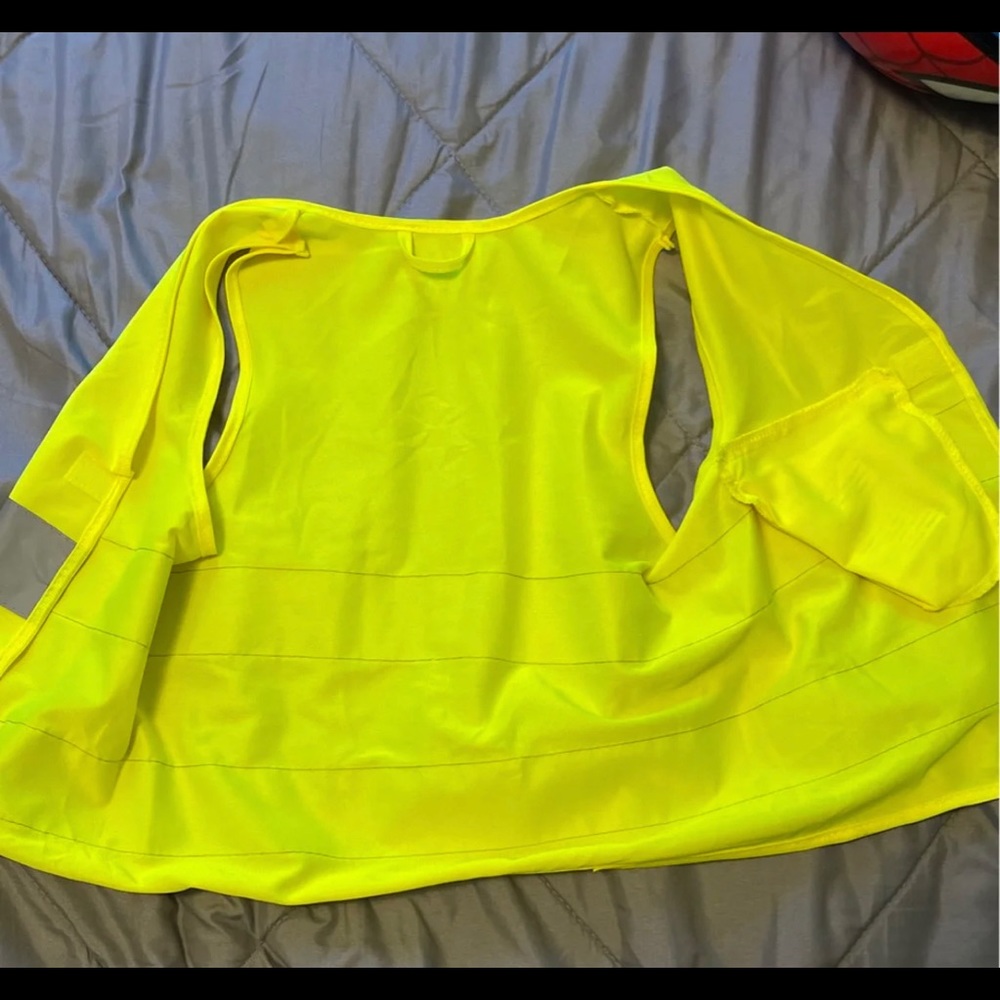 Kids Reflective Vest - Picture 3 of 3
